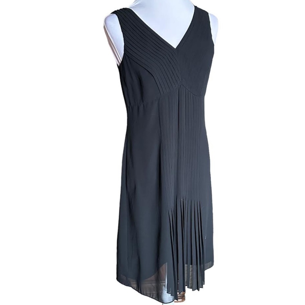 Ann Taylor dress black sleeveless chiffon pleats lined side zip Sz 6P